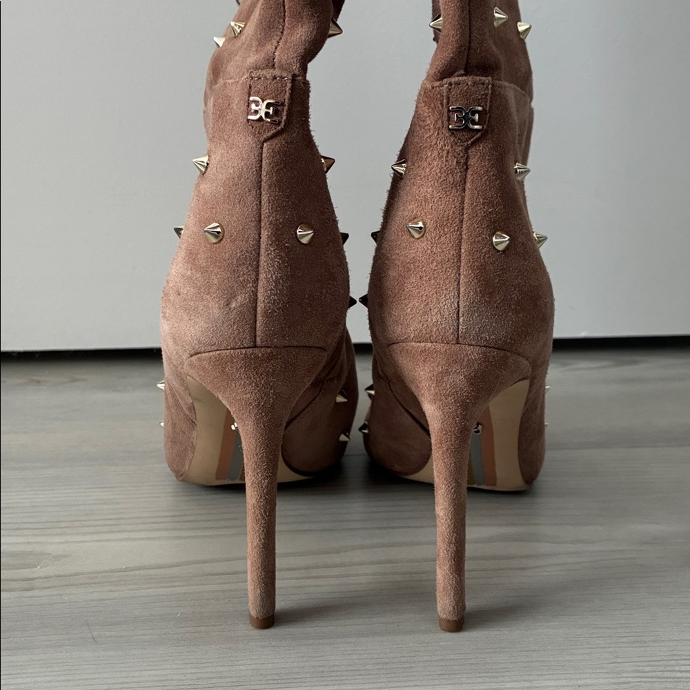 Sam Edelman Size 7.5 Waylyn Suede Tall Gold Studded Boots - Picture 7 of 10